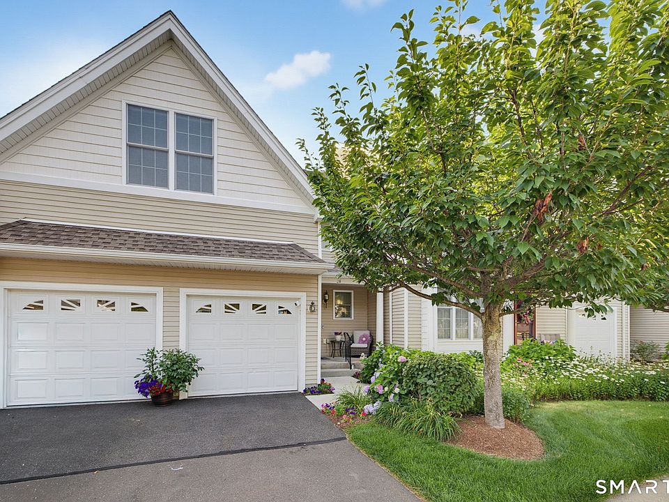 1st image of 28 Iris Way #28
