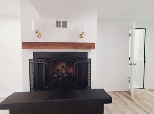 908 N York Rd, Sterling, VA 20164