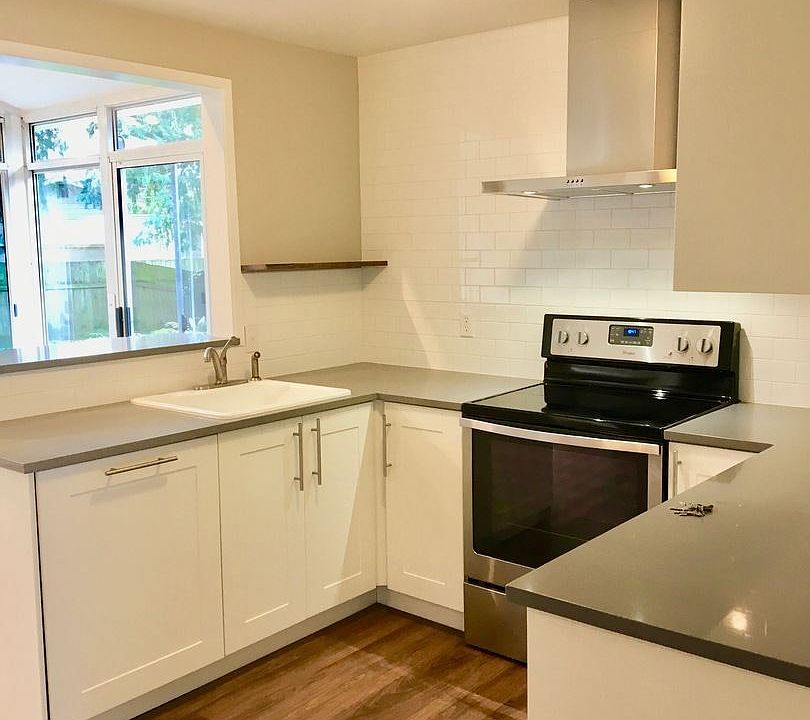 1st image of 12700 98th Ave NE