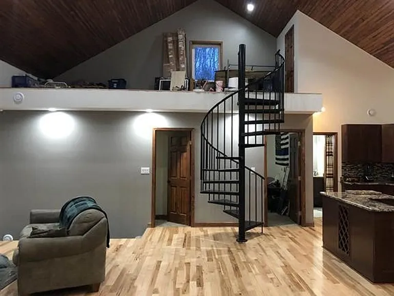 790 Birch Knoll Rd — Photo 3