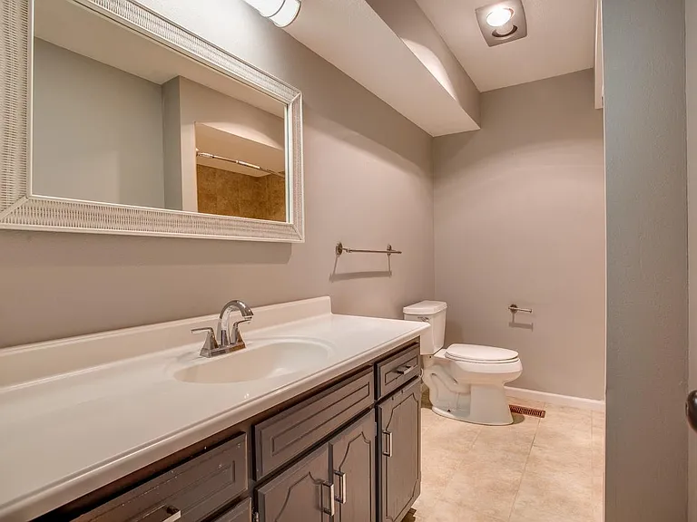 2613 Liberty Ln — Photo 8