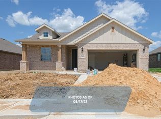 205 Lariat Ln, Valley View, TX 76272
