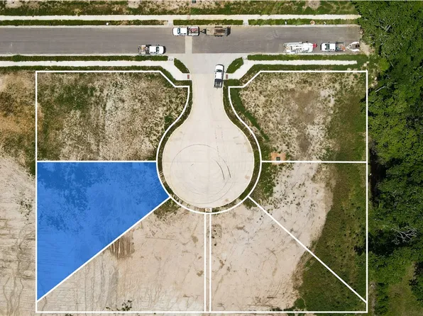 2 Zebrina Ct, Bryan, TX 77807