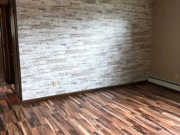 1221 Madison Ave, Detroit Lakes, MN 56501