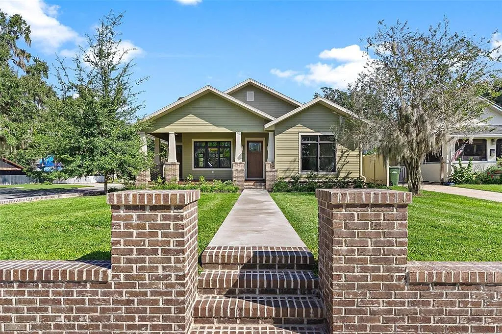 3 bed, 3.5 bath, 1761 sqft, $3,950 — Photo 1