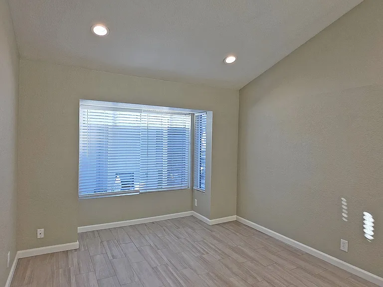2222 I St #12 — Photo 7