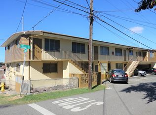 1618 Aupuni St, Honolulu, HI 96817