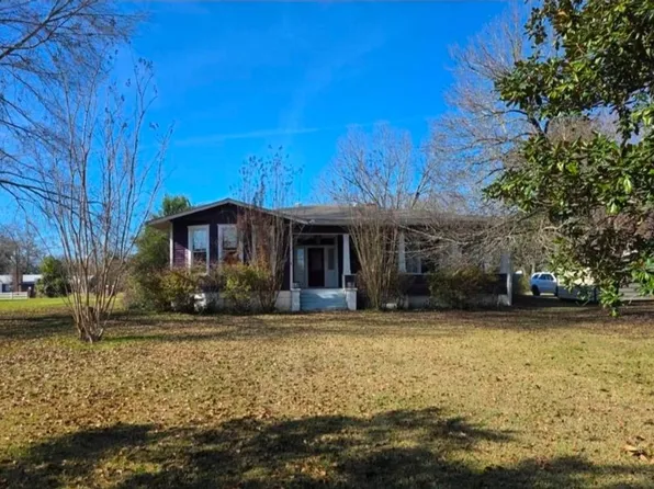 1079 Beech St, Wesson, MS 39191