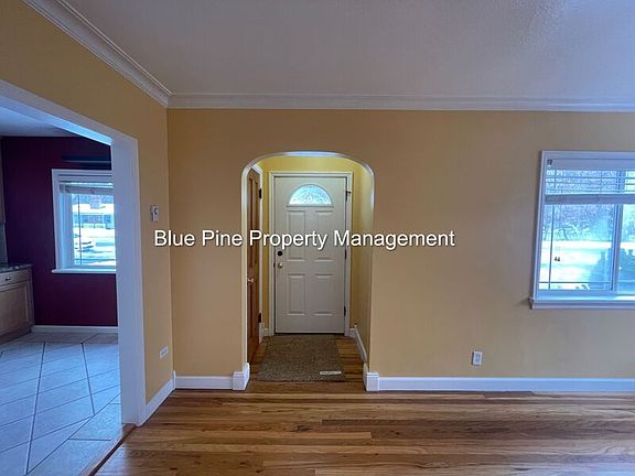 5th image of 123 E 22nd St