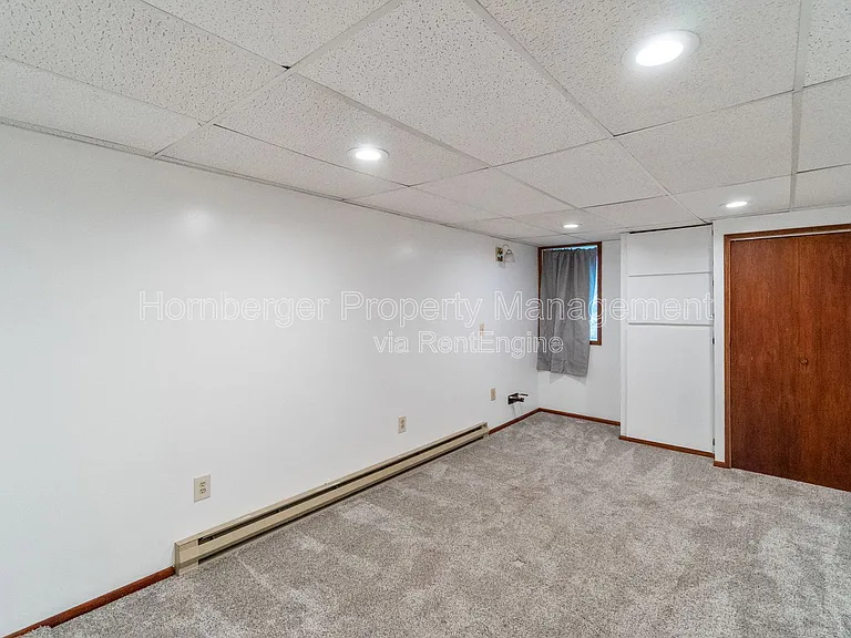 1407 W Spring Ln — Photo 14