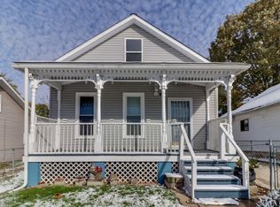 521 W Grove St, Bloomington, IL