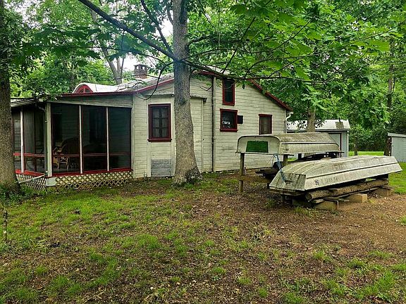 4th image of 231 Bellaire Park Rd