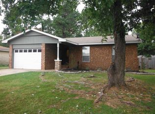 5 Stoneybrook Ln, Searcy, AR 72143