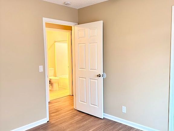 5th image of 159 N Greenacres Ln