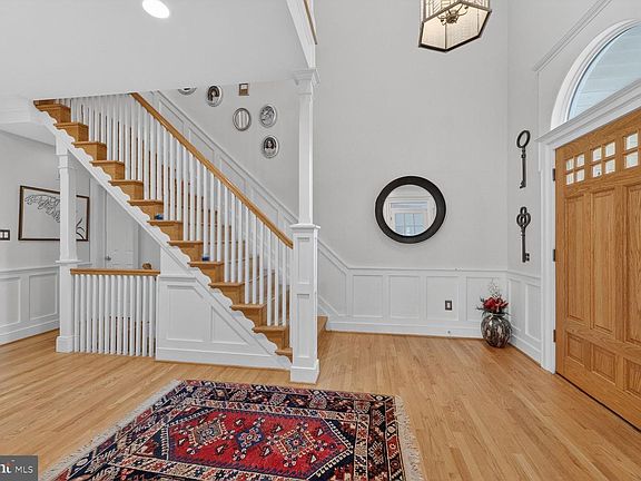 4th image of 303 Talahi Rd SE