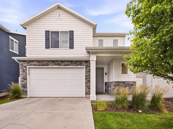 1734 W Parkview Dr, Syracuse, UT 84075