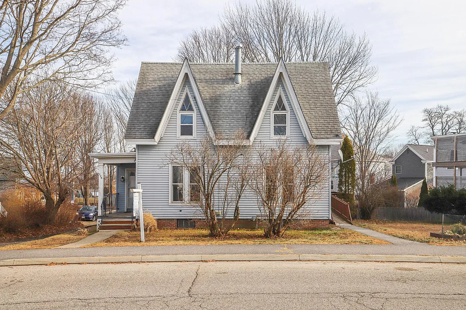 376 Preble St — Photo 1