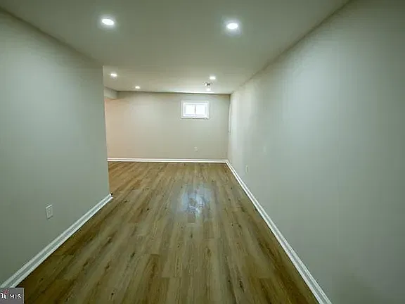 5 bed, 2124 sqft, $2,950 — Photo 2