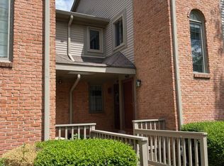 902 Ridge Ct #122, Brighton, MI 48116