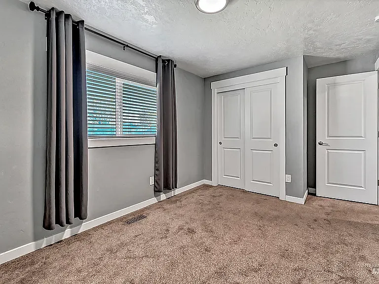 10818 W Marlinwood Dr — Photo 17