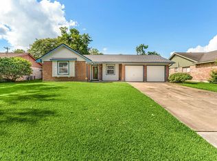 2103 Williamsburg Ct N, League City, TX 77573