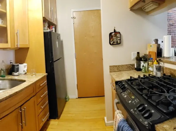 256 Friend St, Boston, MA