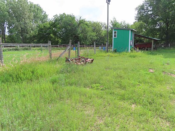 4th image of 6007 Gordon Dr