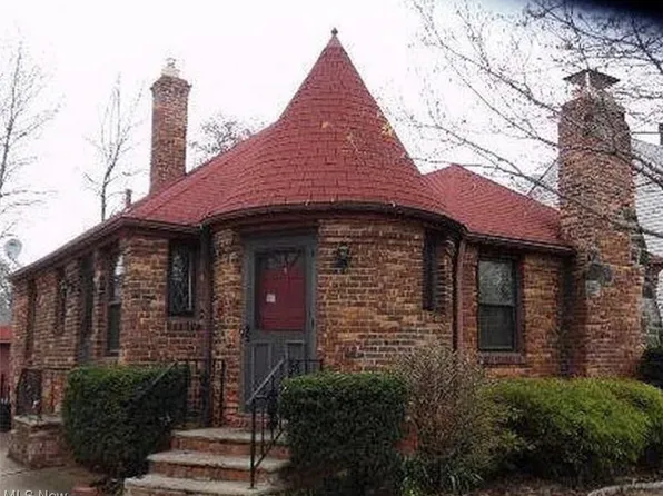 16212 Elsienna Ave, Cleveland, OH 44135