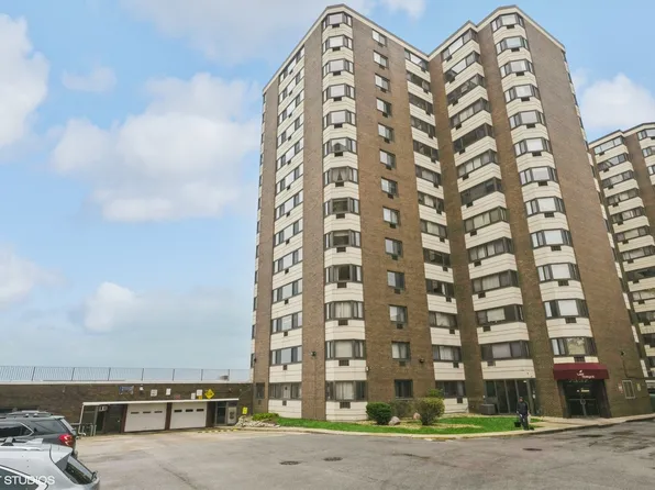 7337 S South Shore Dr APT 512, Chicago, IL 60649