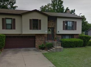 2100 Tampico Dr, Belleville, IL 62221