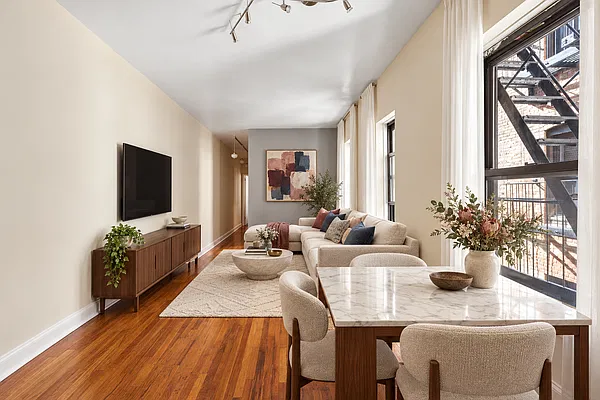 Living room, photo 1