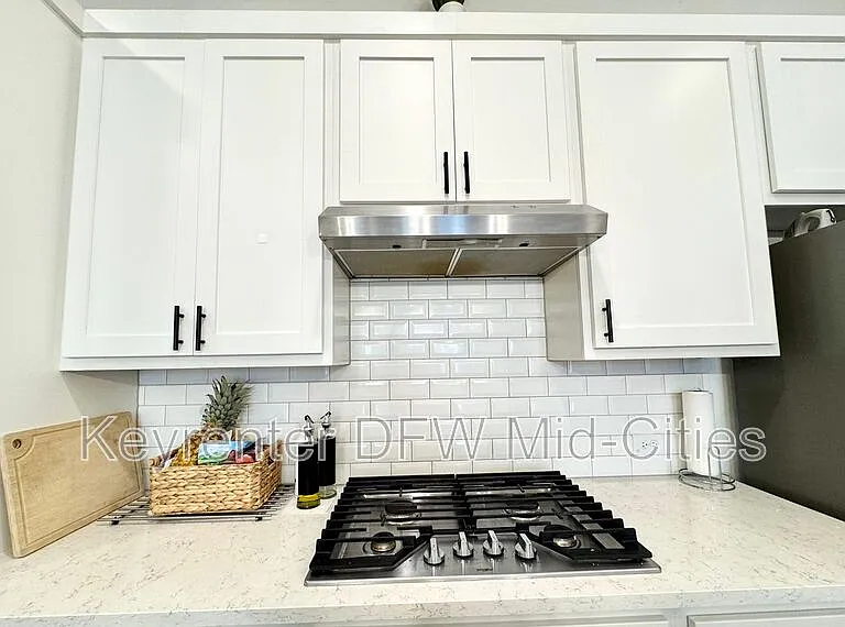 9927 Tolbert St — Photo 7
