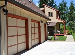 7400 Steamboat Island Rd NW, Olympia, WA 98502