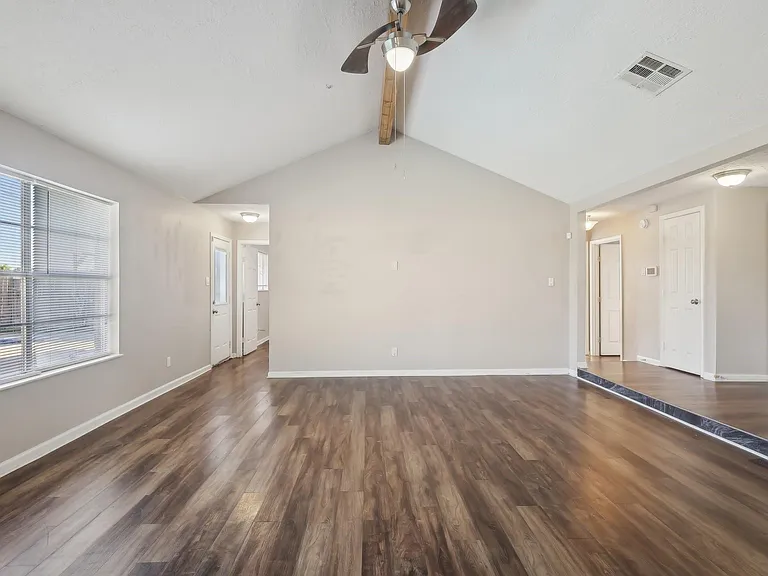 3212 Wavecrest St — Photo 8