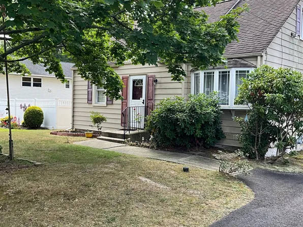 29 Catawba Ave, Turnersville, NJ 08012