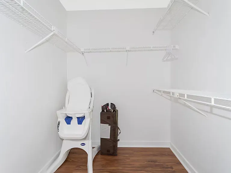 751 Country Woods Cir — Photo 32