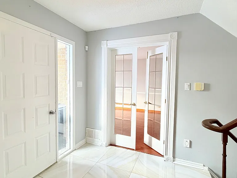 41 Broadbridge Dr #1 — Photo 3