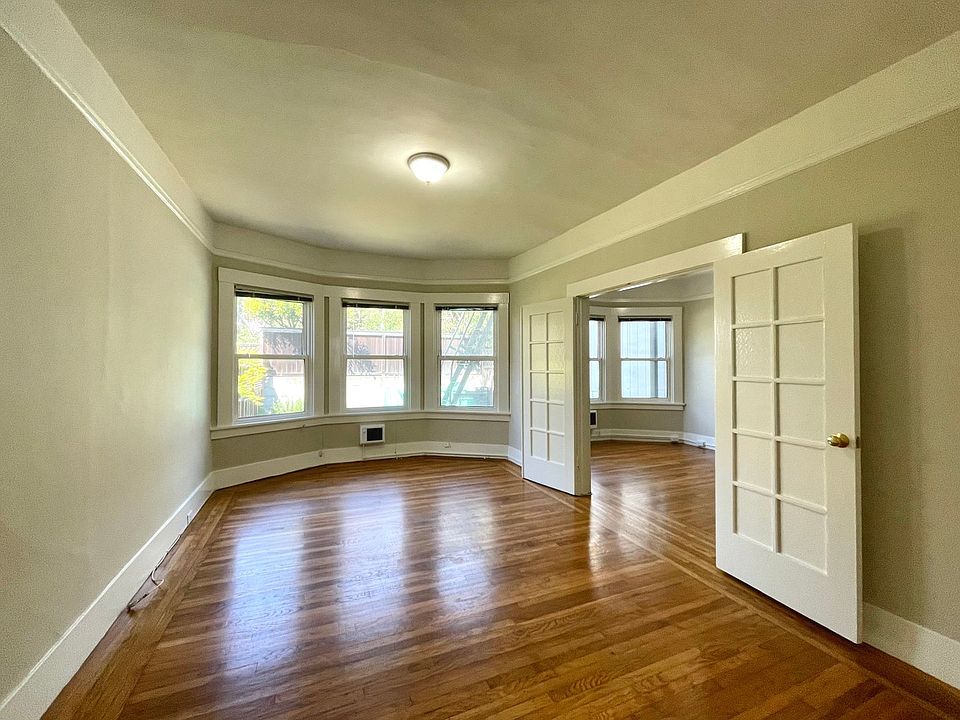 1st image of 3870 Sacramento St #4