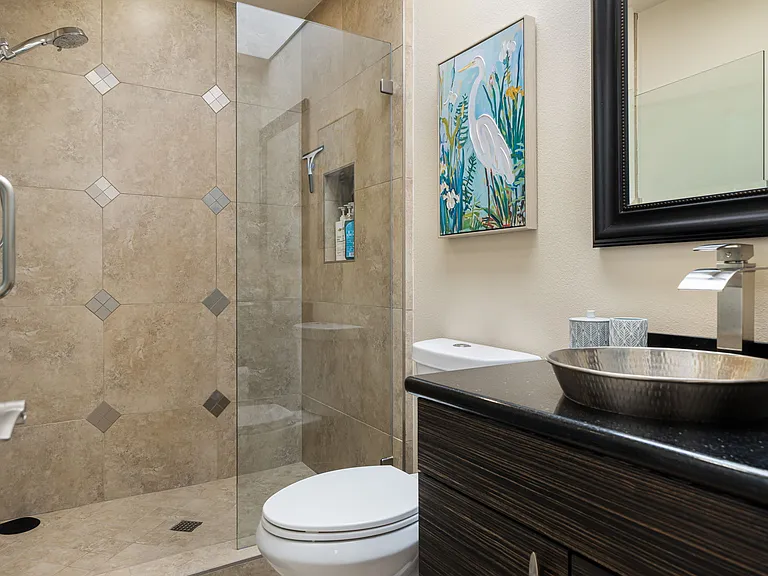 521 Desert West Dr — Photo 30