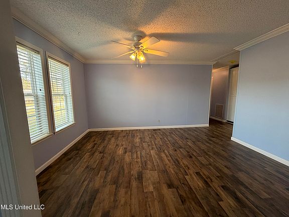 5th image of 1609 Whitewood Dr