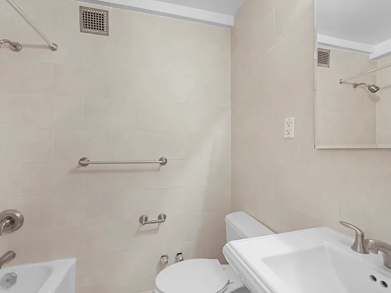 20 Park Ave #14D — Photo 7