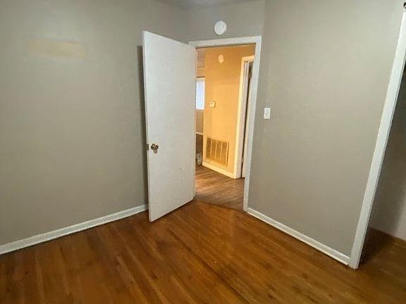 4th image of 3804 W 25th Ave