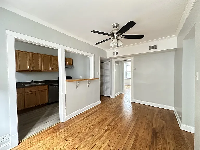 7000 N Paulina St #2 — Photo 6