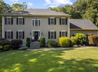 110 Clapboard Hill Rd, Guilford, CT 06437