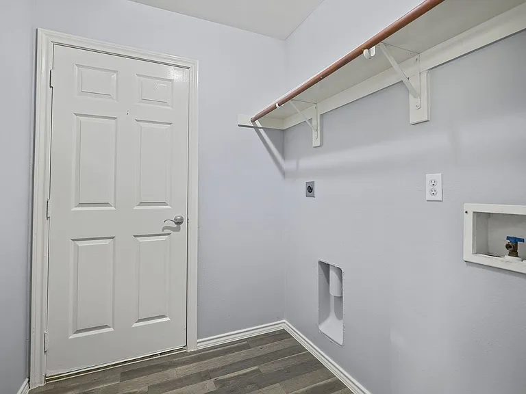 119 Magnolia St — Photo 22