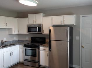 2004 Alpine Dr #B, Columbia, TN 38401