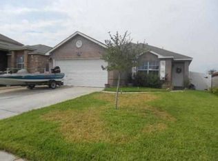 824 George Read Dr, Laredo, TX 78046