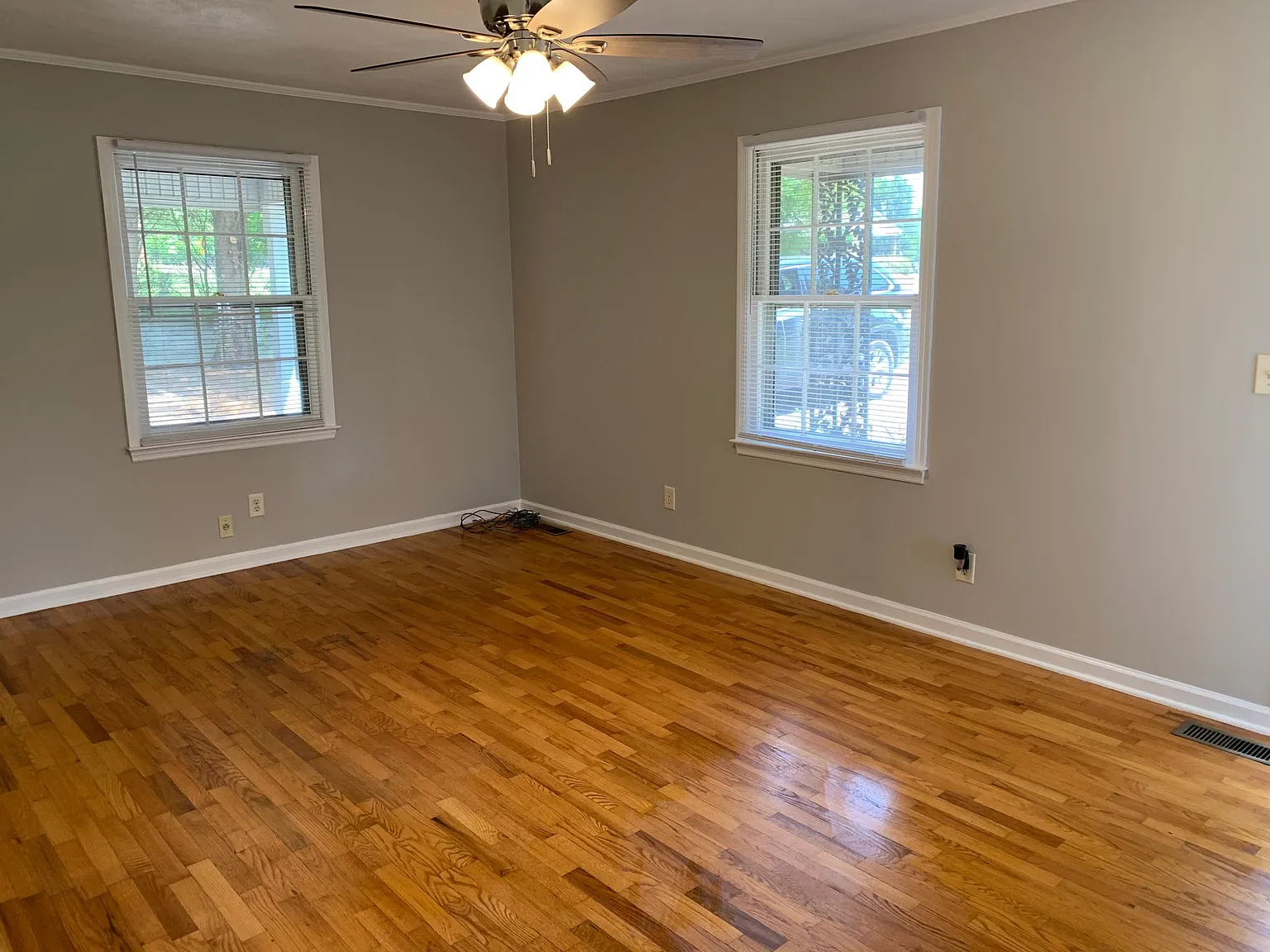 3 bed, 1135 sqft, $1,460 — Photo 3