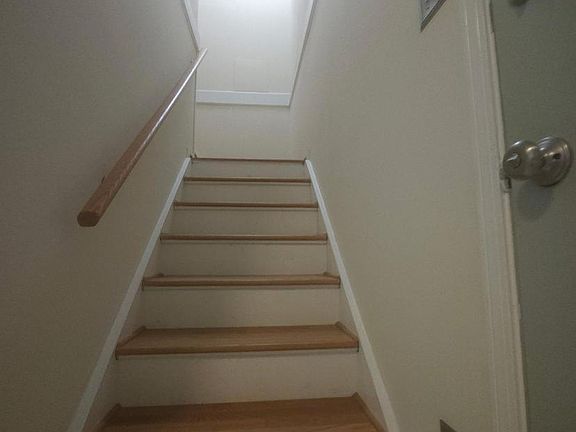 5th image of 7456 Brenish Dr
