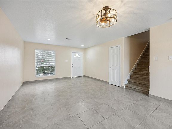 5th image of 5003 Juniper Spring Trl